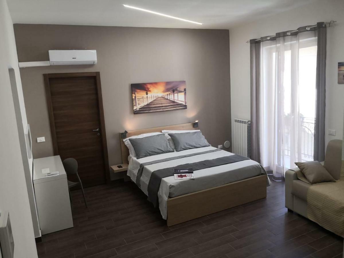 Canale Rooms E Apartments Casteldaccia Kültér fotó